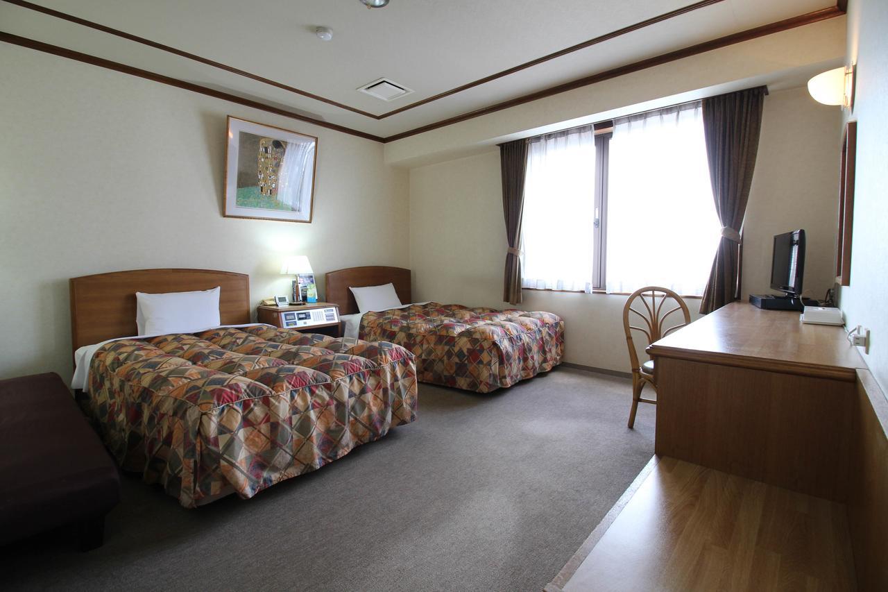 Neyagawa Trend Hotel Kültér fotó